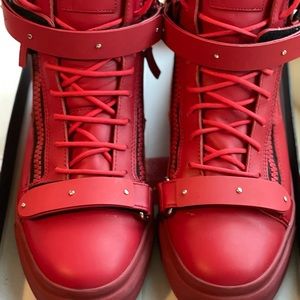 Giuseppe size 45 (men’s US 12)